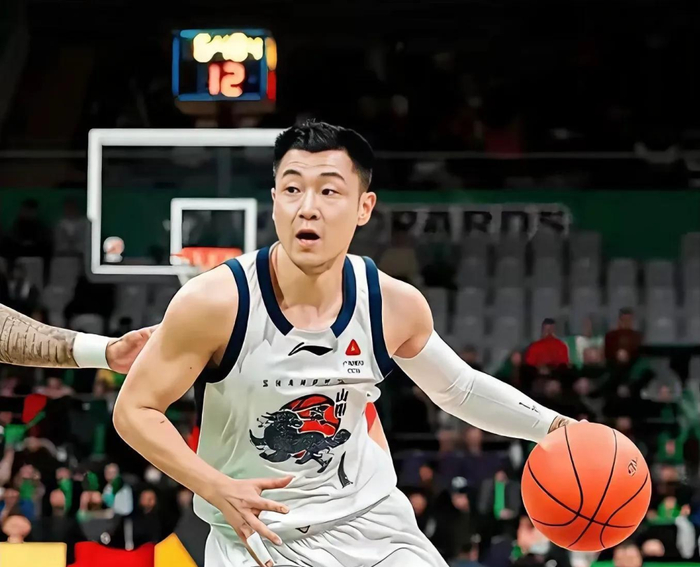 山东男篮主场力克福建 勇夺CBA常规赛关键胜利