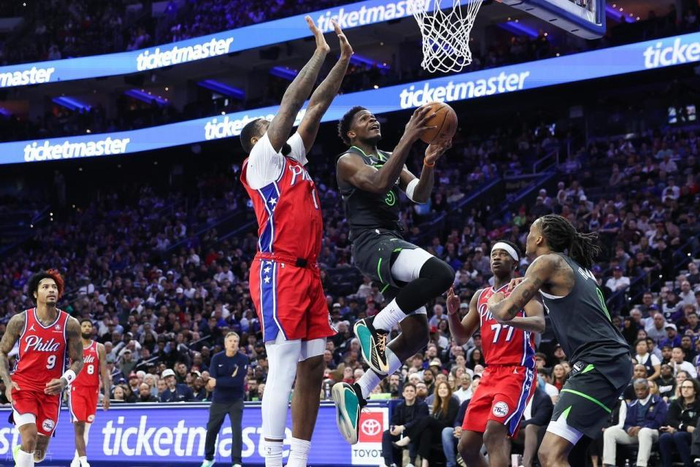 森林狼挑湖人策略因东契奇伤退失效 球队两连败